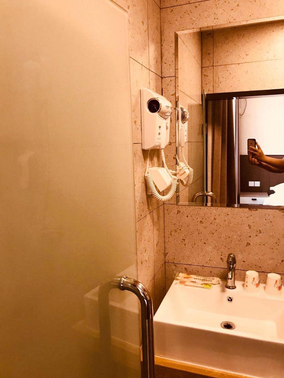Beijing Xinhuayuan Hotel Exterior photo